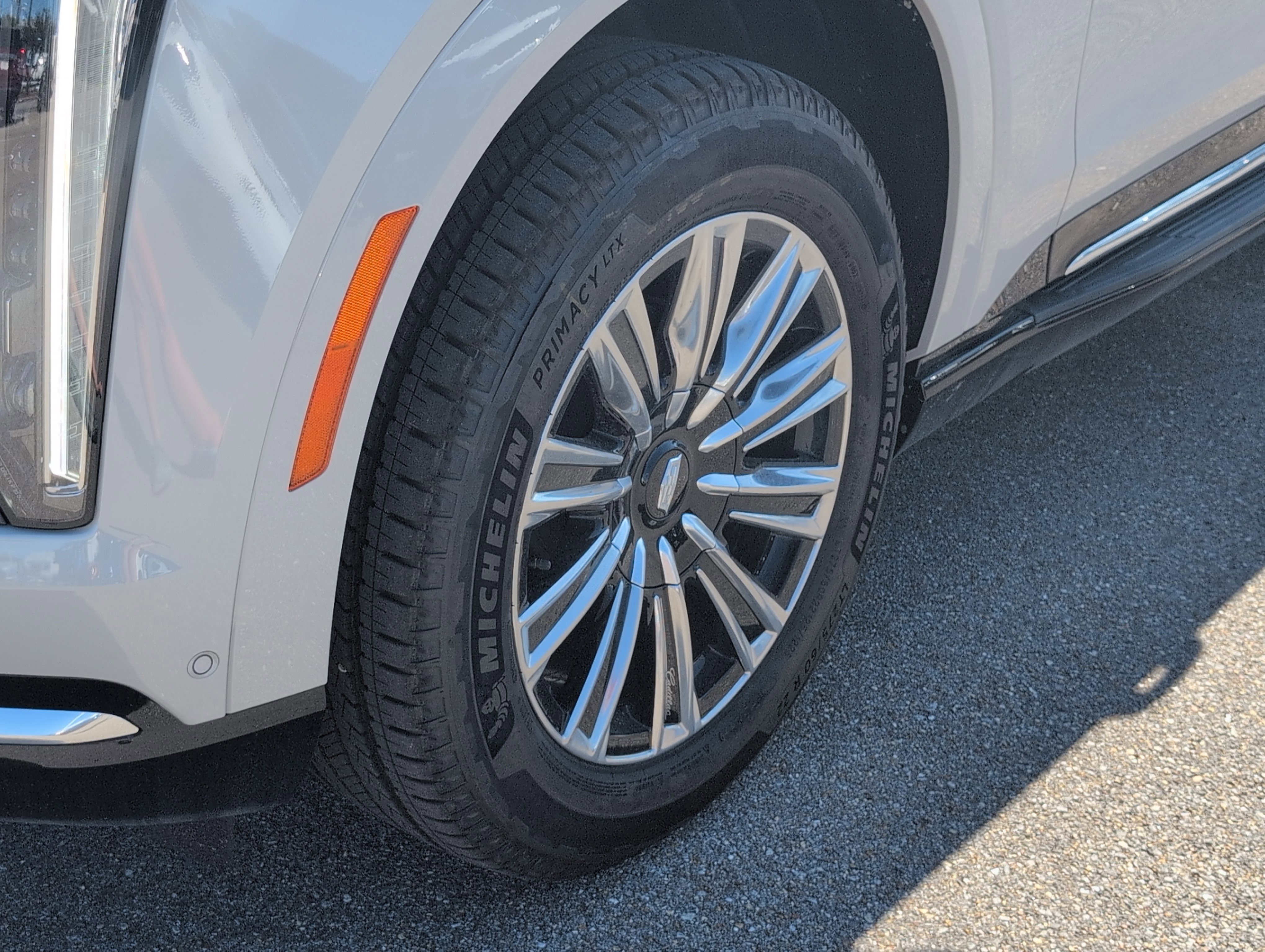 New 2026 Cadillac Escalade IQ Luxury 1 w/ LPO, Floor Liner Package image 34