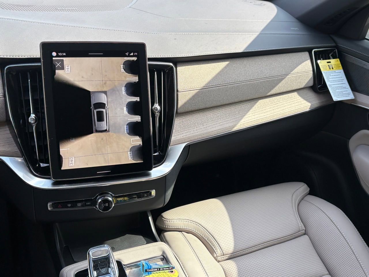 New 2026 Volvo XC90 B6 Ultra w/ Protection Package AWD/4WD image 11