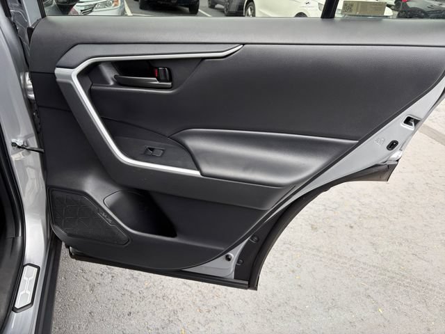 Used 2025 Toyota RAV4 LE AWD/4WD image 11