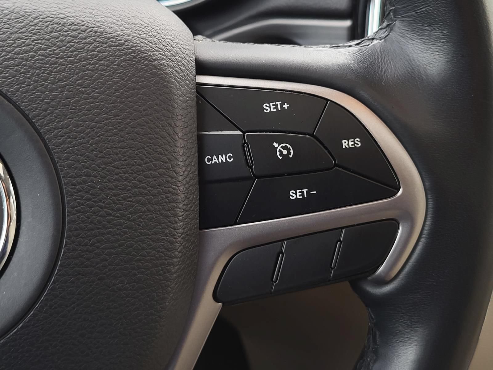 Used 2019 Jeep Grand Cherokee Limited RWD image 37
