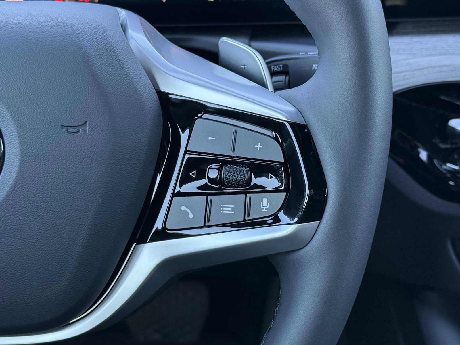 New 2026 BMW 330i xDrive xDrive w/ Premium Package image 18