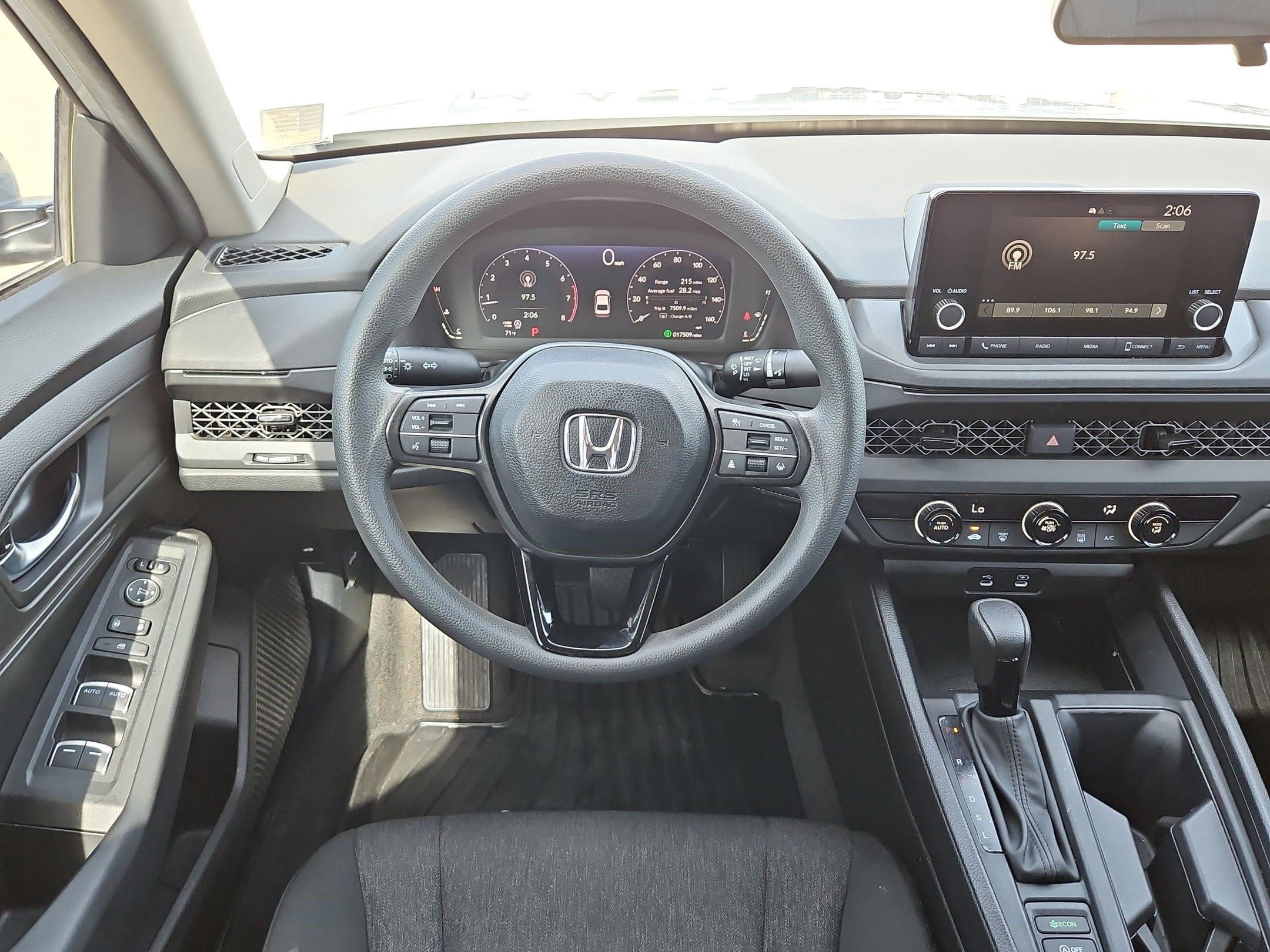 Used 2025 Honda Accord LX image 28