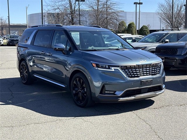 Used 2024 Kia Carnival SX Prestige image 1