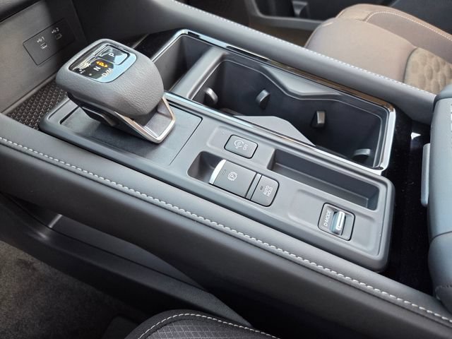New 2026 Nissan Pathfinder SV FWD image 19