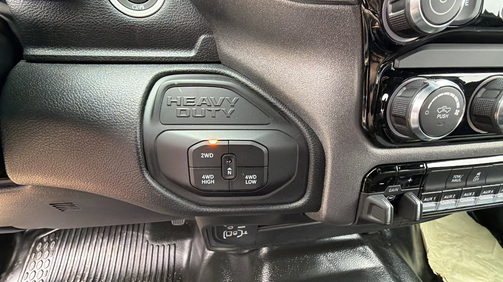 New 2026 RAM 2500 Tradesman w/ Chrome Appearance Group AWD/4WD image 27