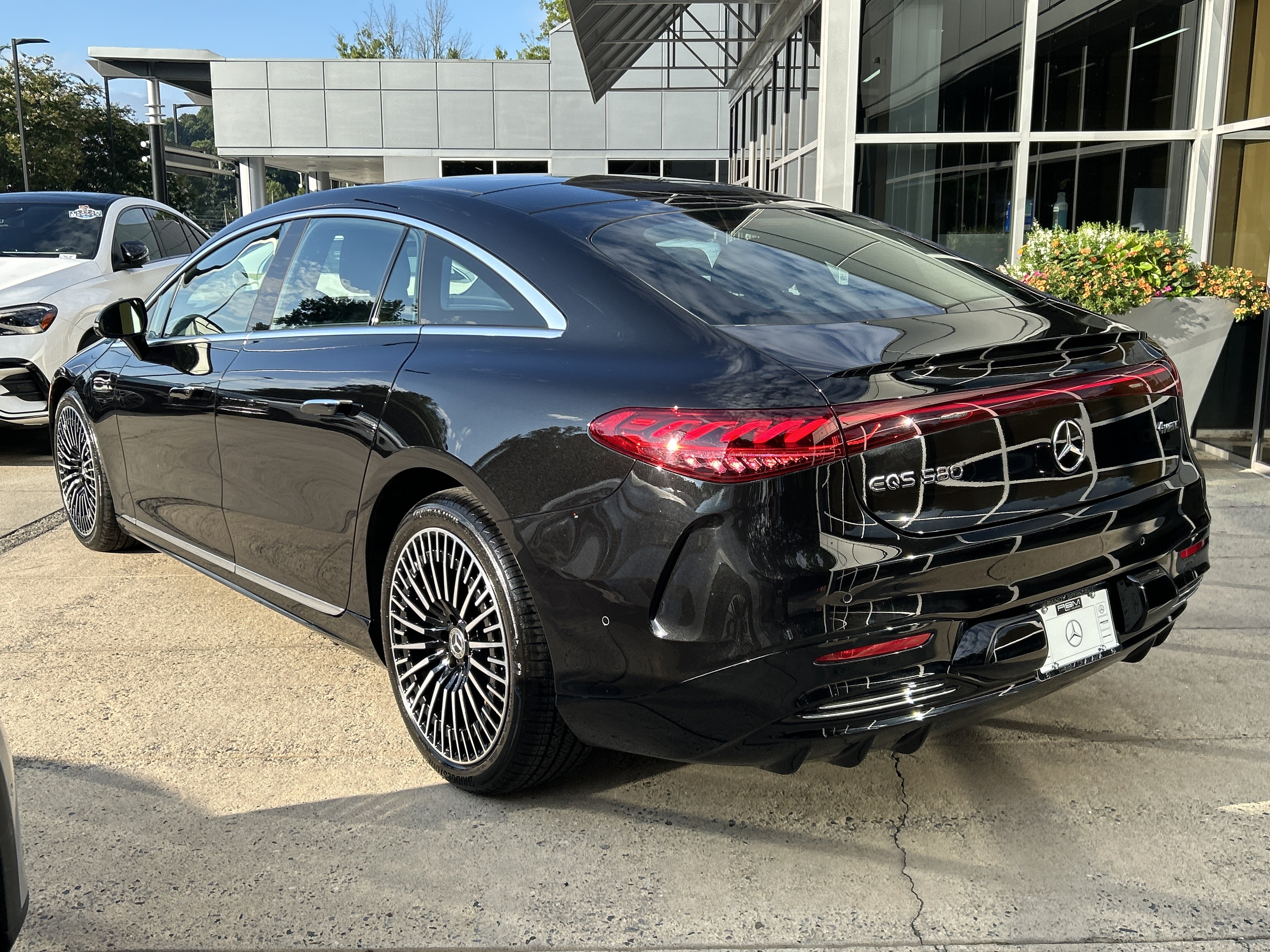 Certified 2023 Mercedes-Benz EQS 580 4MATIC Sedan image 12