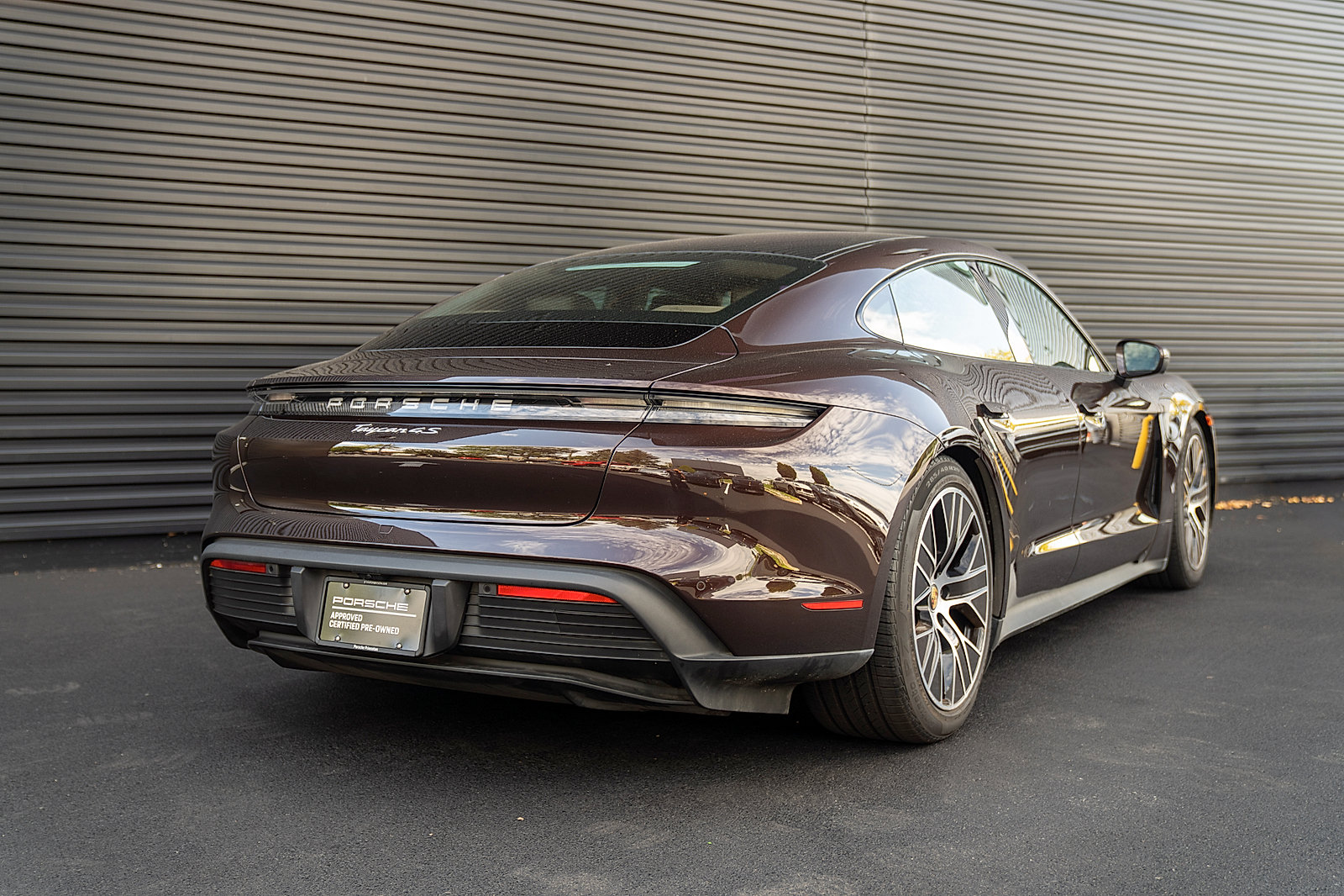 Certified 2023 Porsche Taycan 4S AWD/4WD image 28