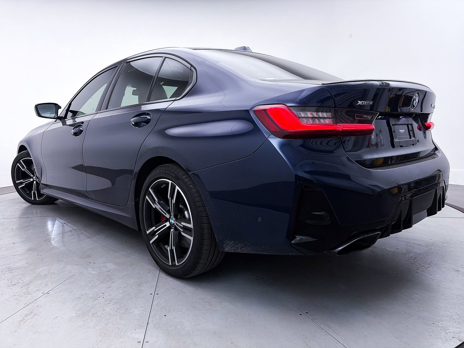 Used 2023 BMW M340i xDrive image 2