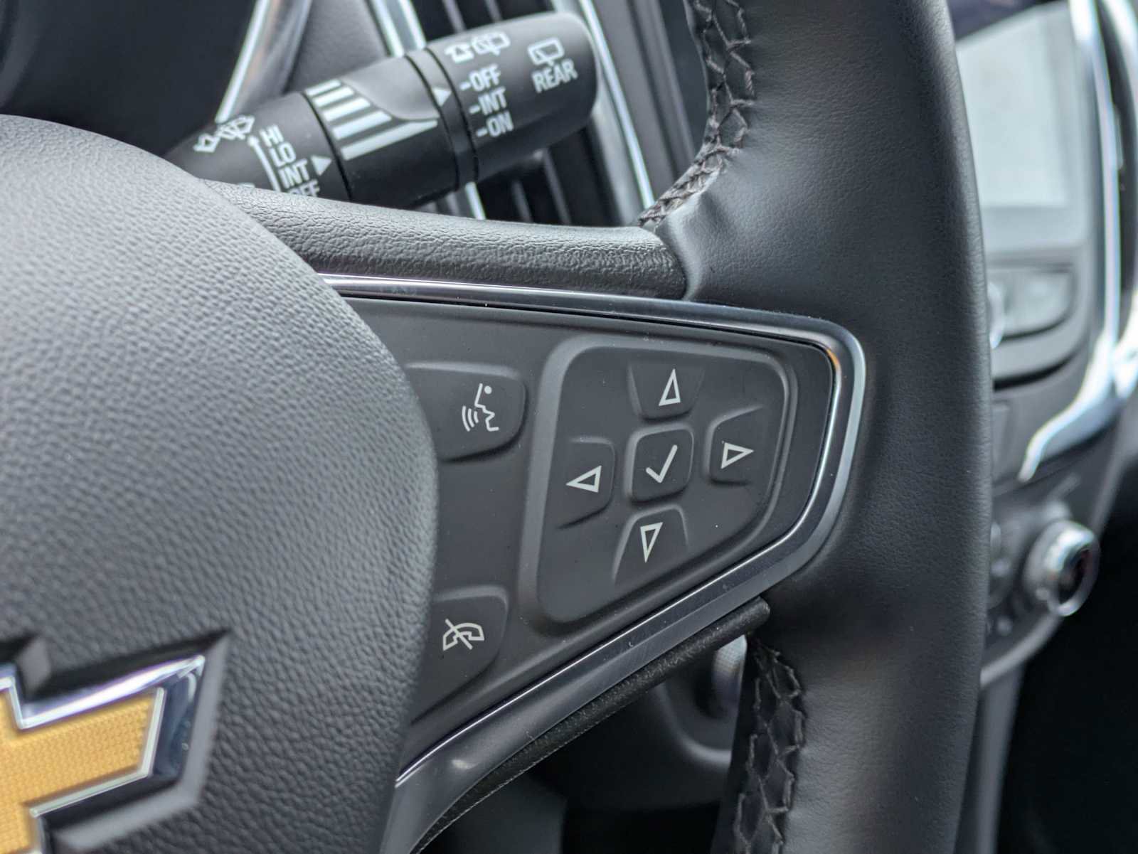 Used 2024 Chevrolet Equinox LT AWD/4WD image 26