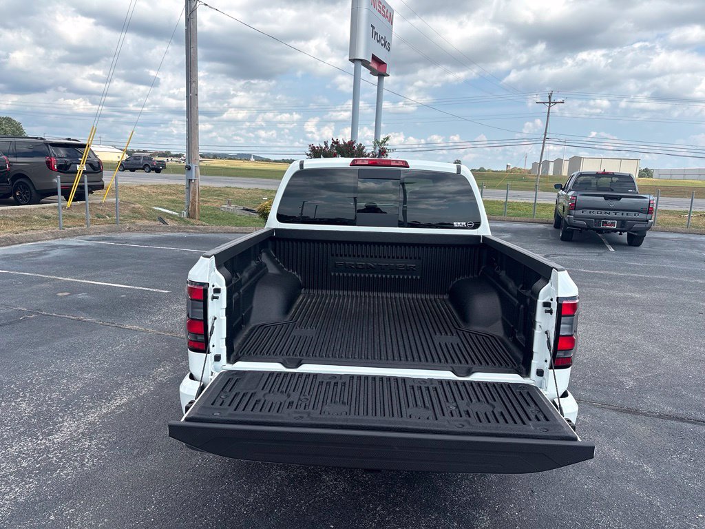 New 2027 Nissan Frontier SV w/ Tow Package AWD/4WD image 12