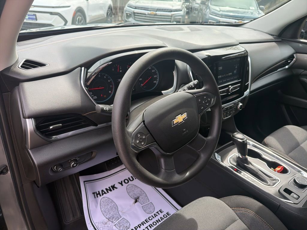 Used 2019 Chevrolet Traverse LS AWD/4WD image 14