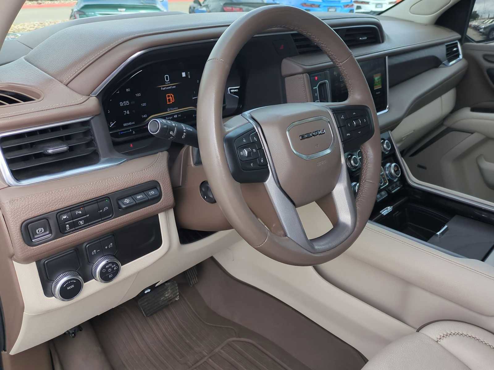 Used 2022 GMC Yukon Denali image 10