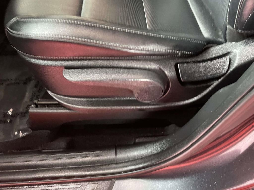 Used 2023 Kia Telluride LX image 29