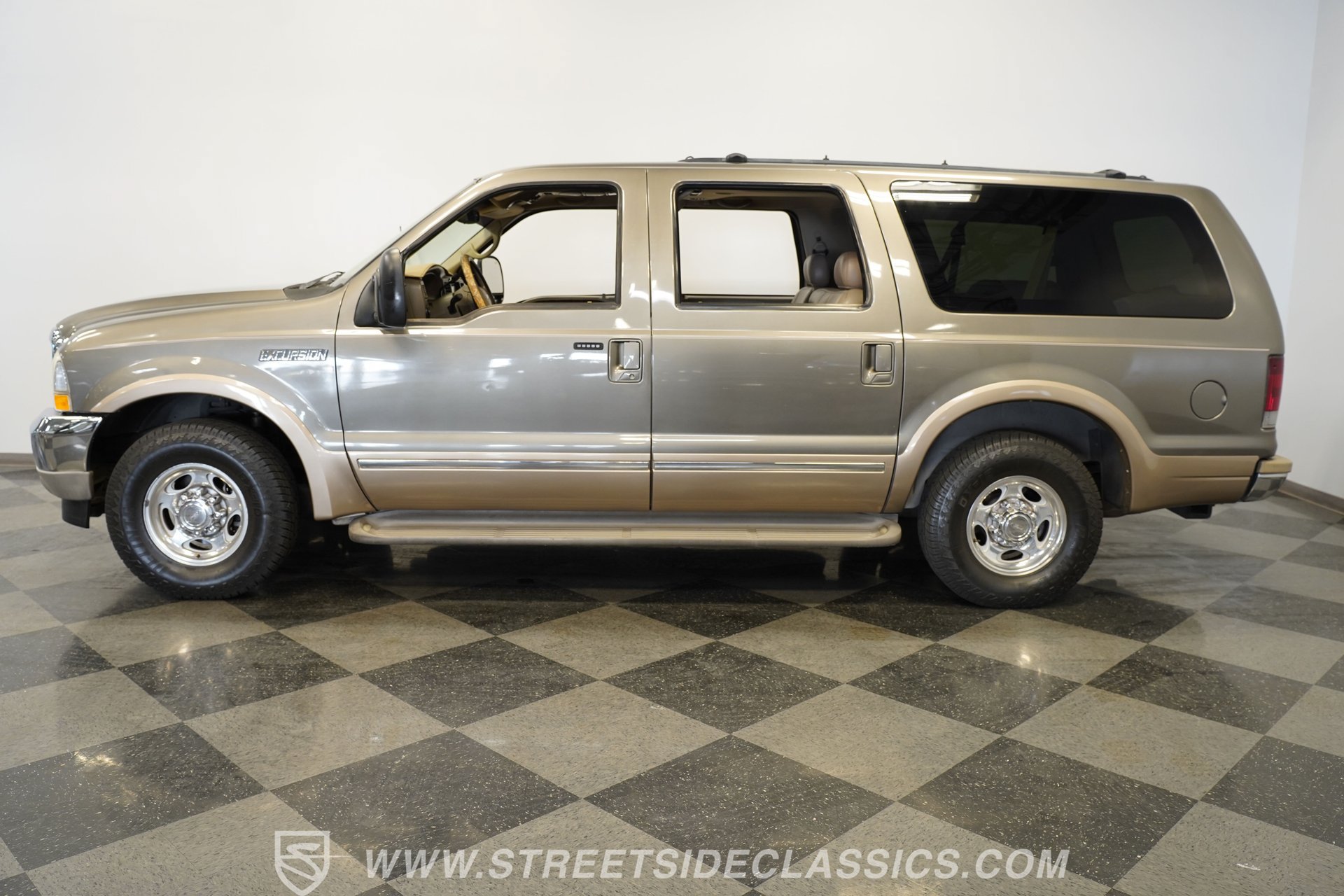 Used 2002 Ford Excursion Limited RWD image 8
