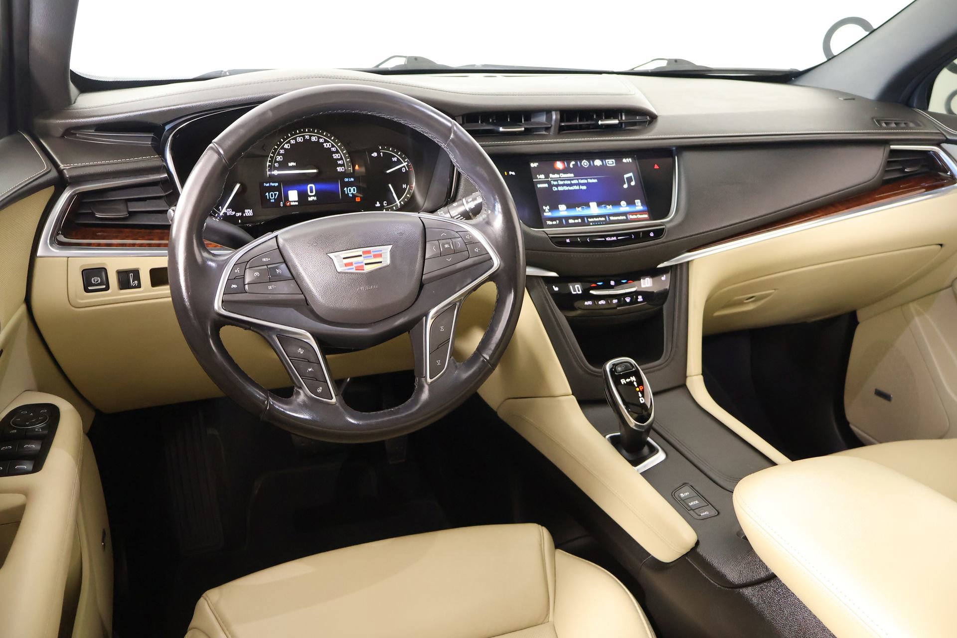 Used 2018 Cadillac XT5 Luxury w/ Driver Awareness Package image 2