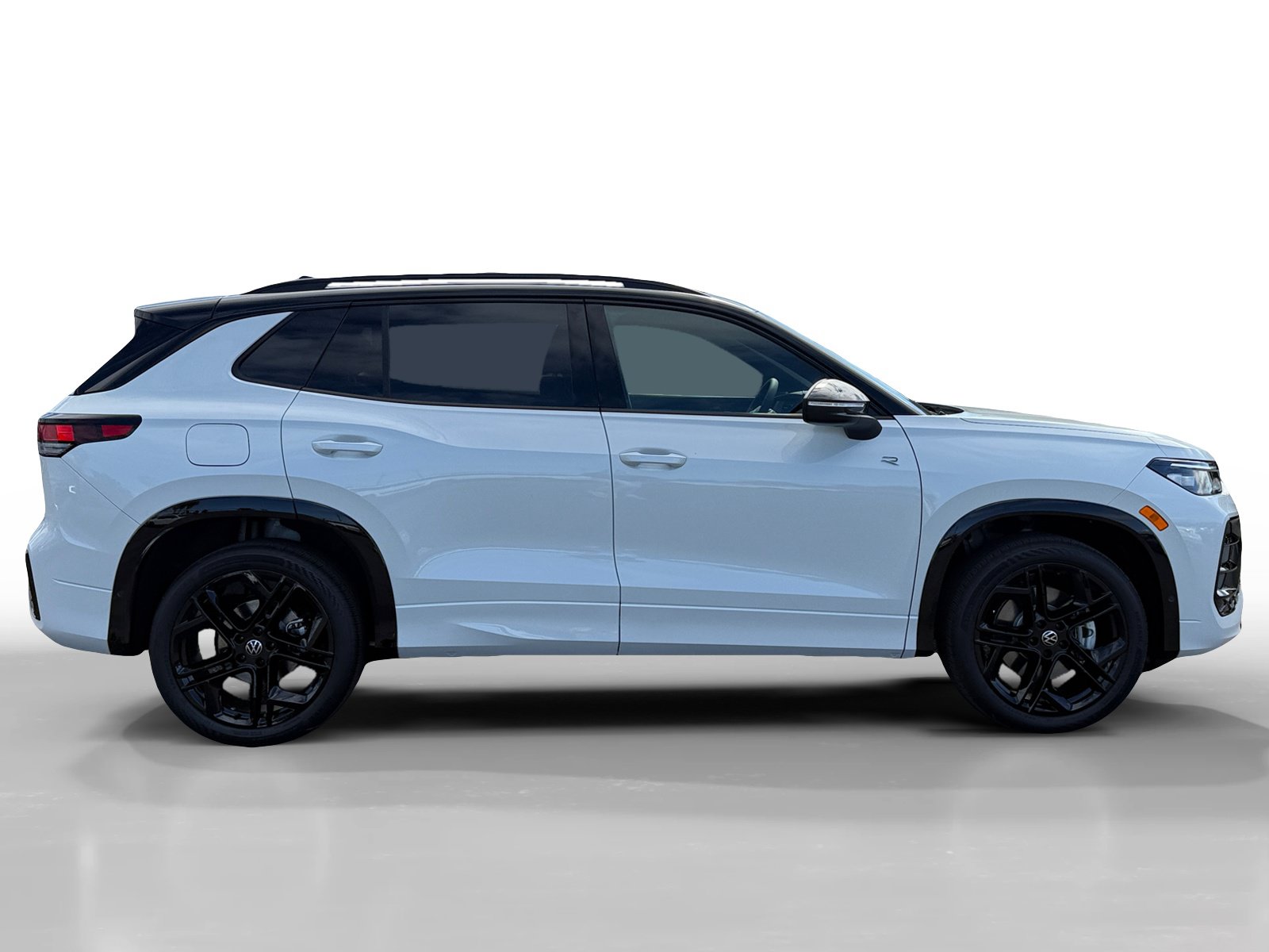 New 2026 Volkswagen Tiguan SE R-Line AWD/4WD image 6