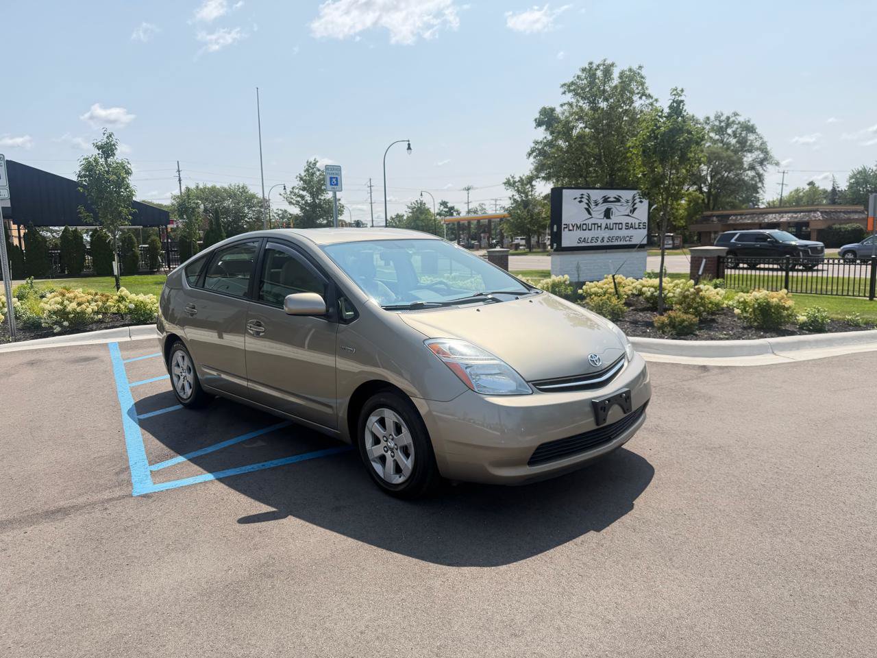 Used 2007 Toyota Prius w/ Pkg 1 FWD image 3