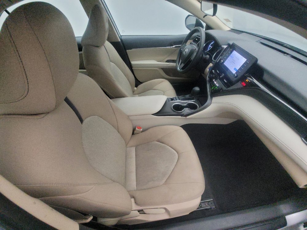 Used 2021 Toyota Camry LE image 21