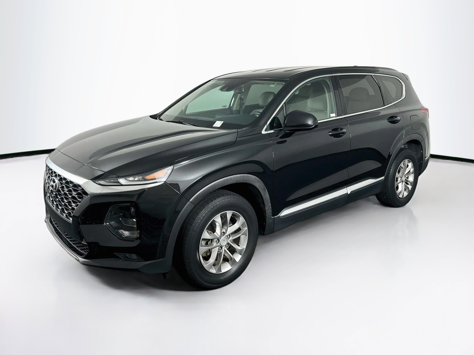 Used 2020 Hyundai Santa Fe SEL w/ Cargo Package FWD image 3