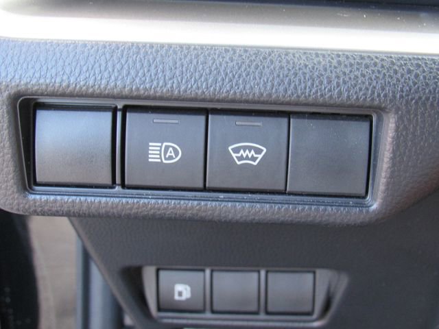 Used 2023 Toyota Prius LE image 28