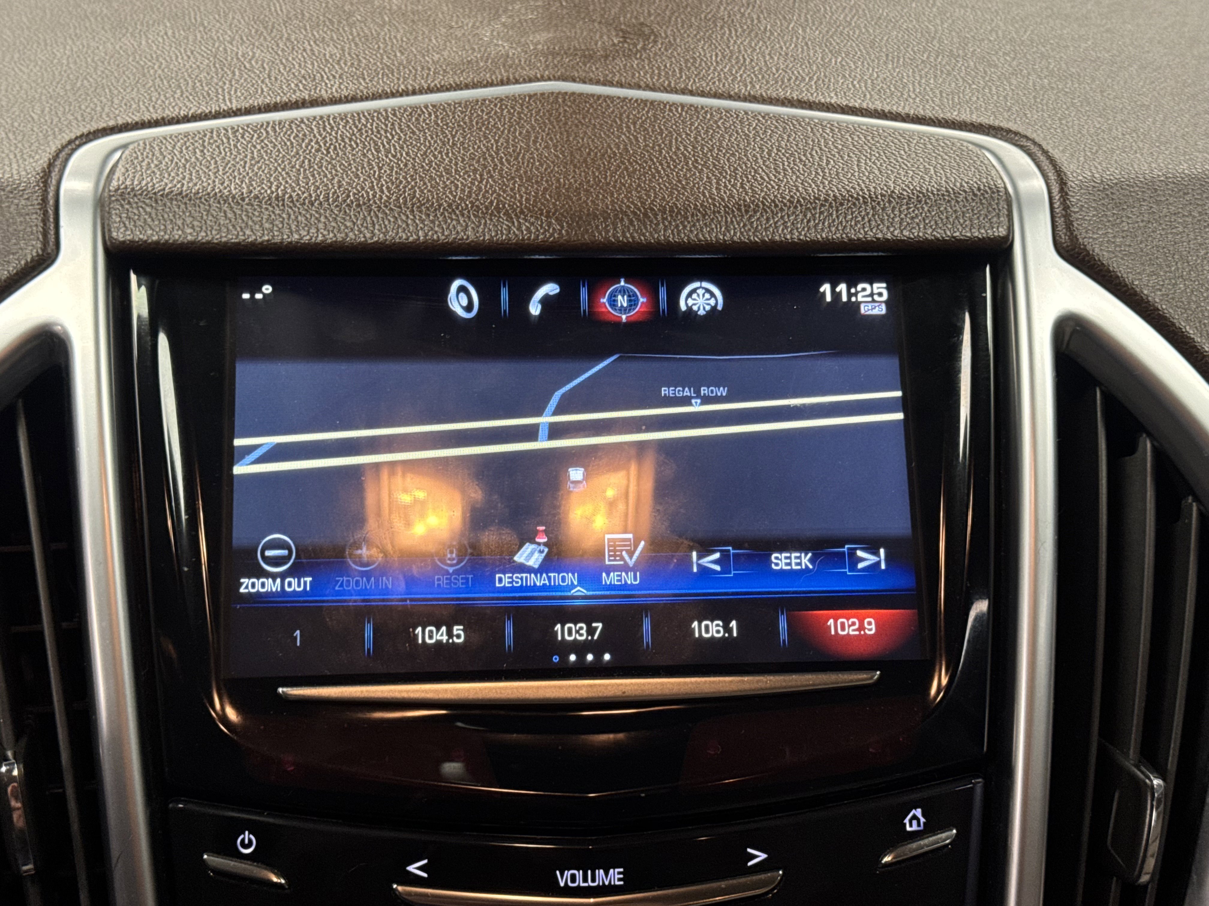 Used 2014 Cadillac SRX Luxury w/ Driver Awareness Package FWD image 12