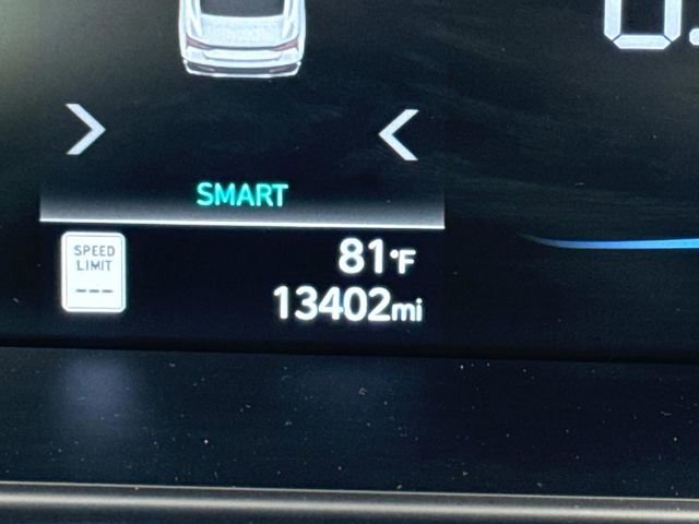 Certified 2025 Hyundai Elantra Sport FWD image 33