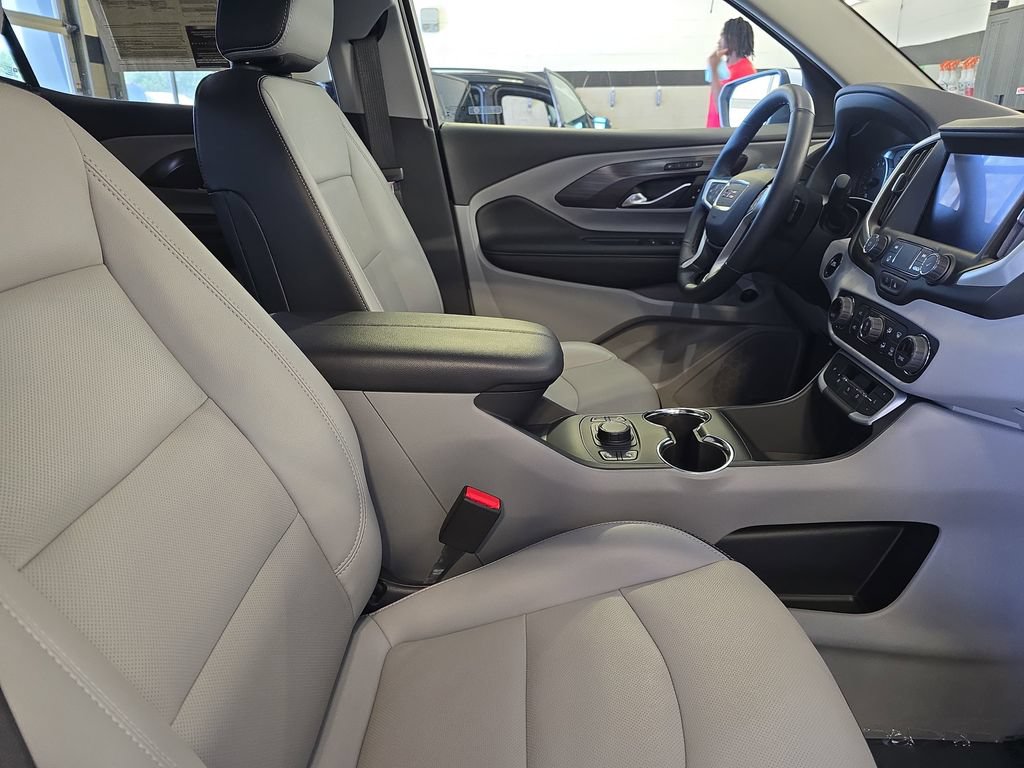 Used 2023 GMC Terrain SLT w/ Infotainment Package II FWD image 11