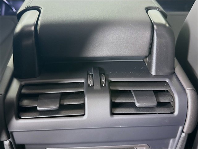 New 2026 Land Rover Defender 110 S image 27