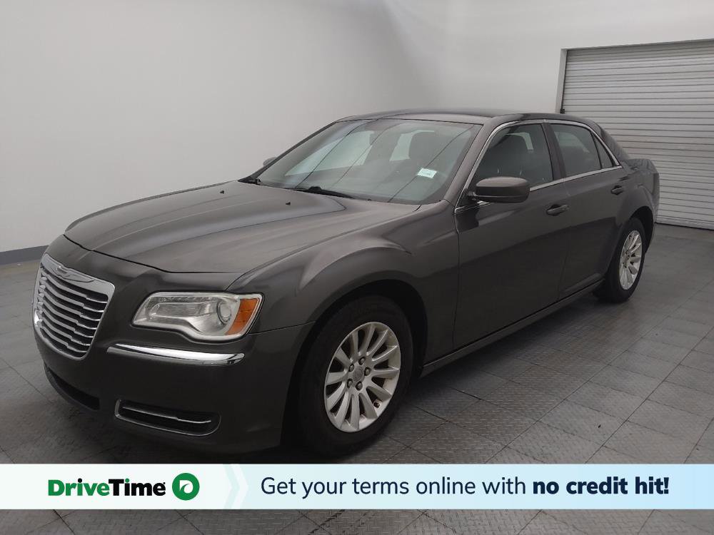 Used 2014 Chrysler 300 image 1