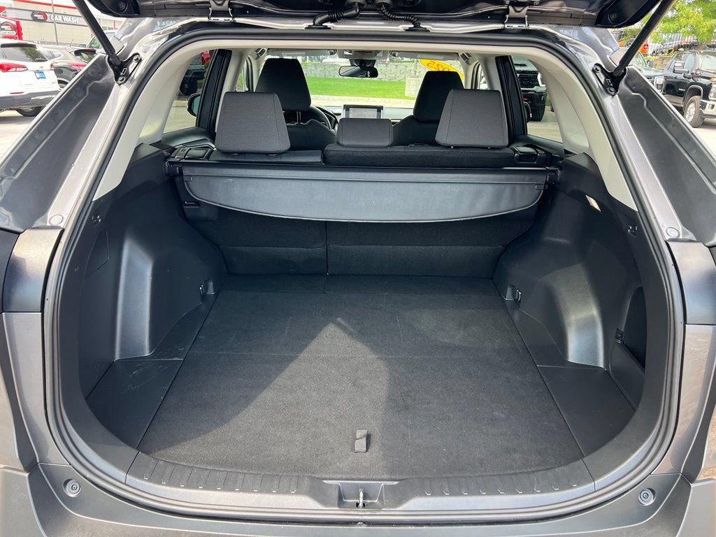 Used 2025 Toyota RAV4 XLE FWD image 23