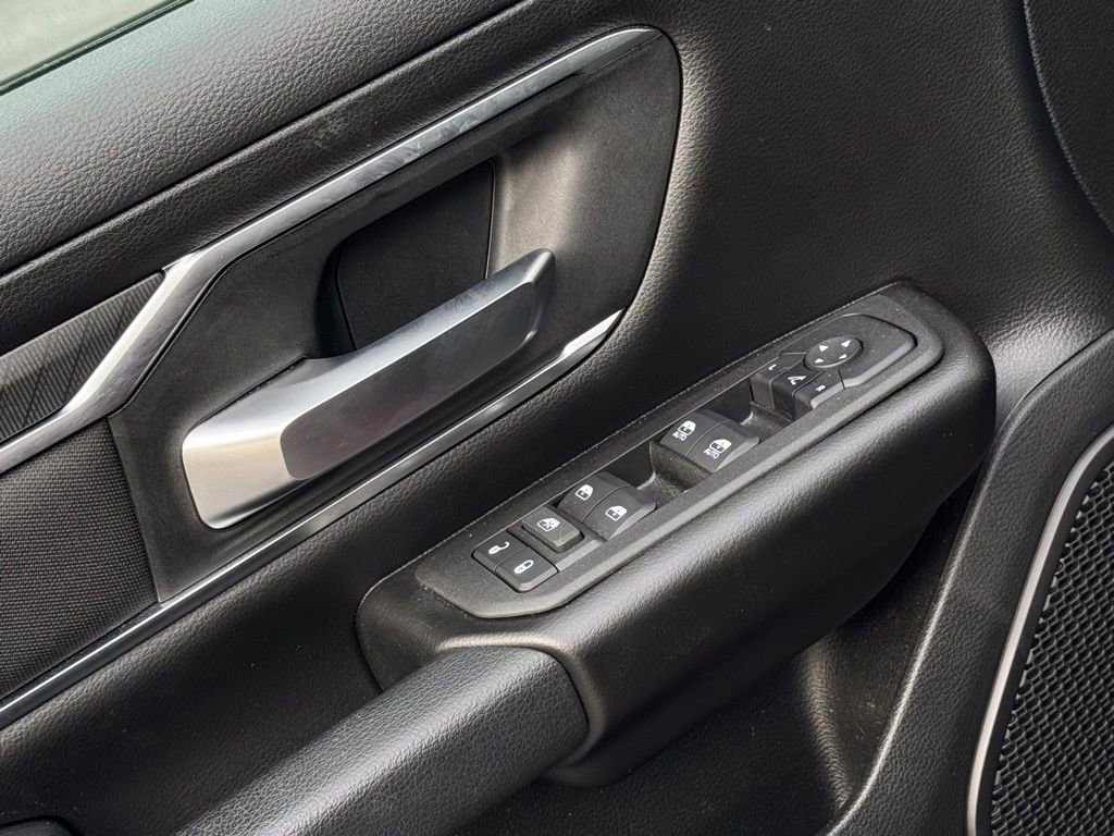 Used 2025 RAM 1500 Big Horn AWD/4WD image 35