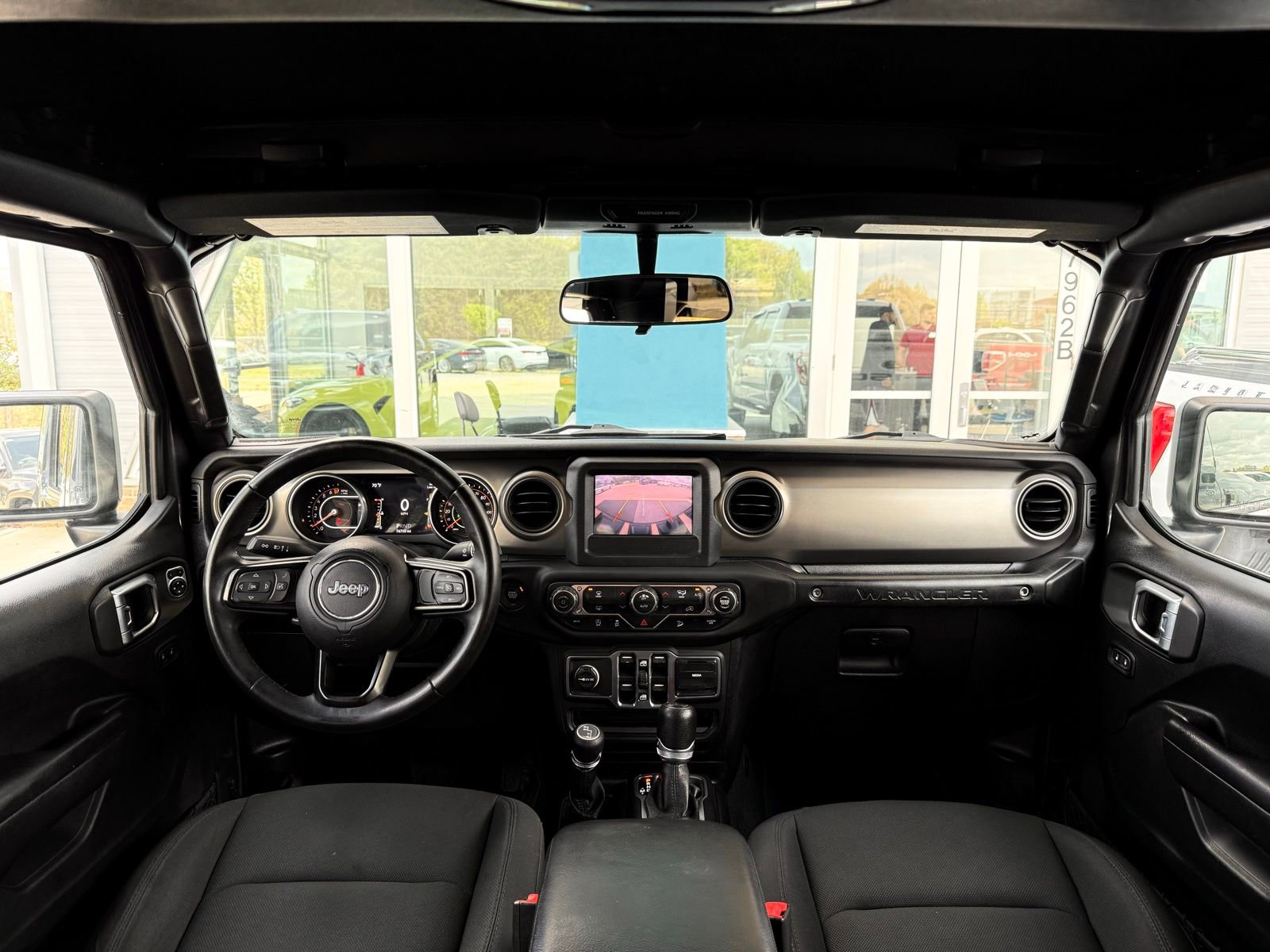 Used 2018 Jeep Wrangler Unlimited Sport S image 2