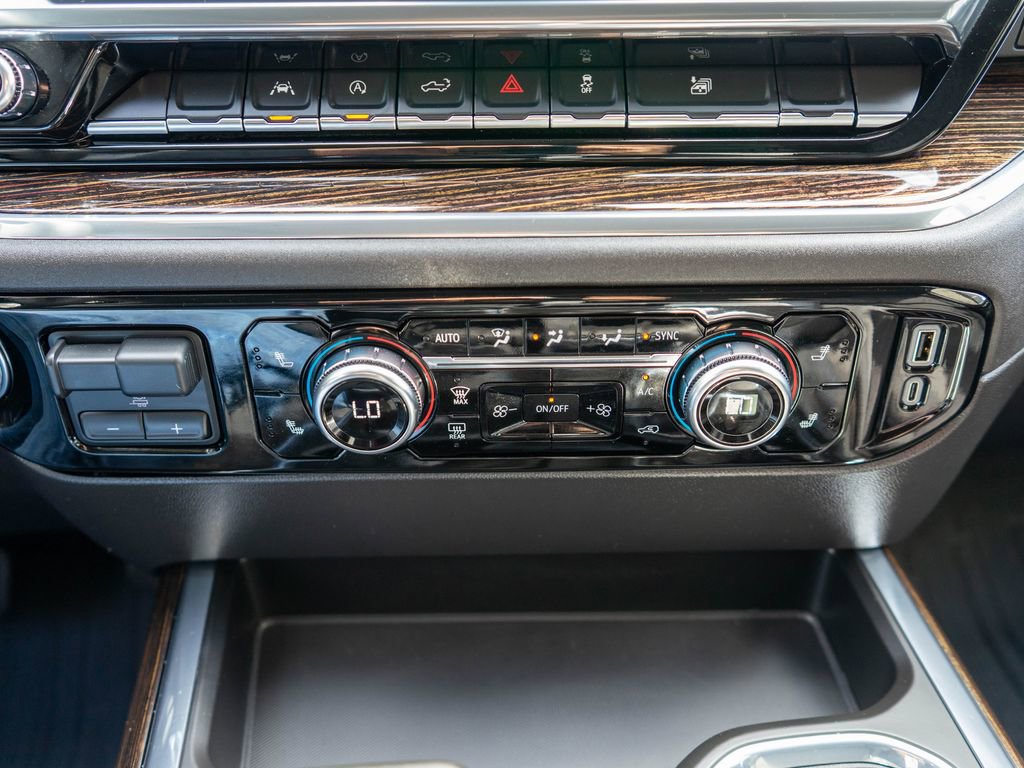 Used 2024 GMC Sierra 1500 Elevation image 25