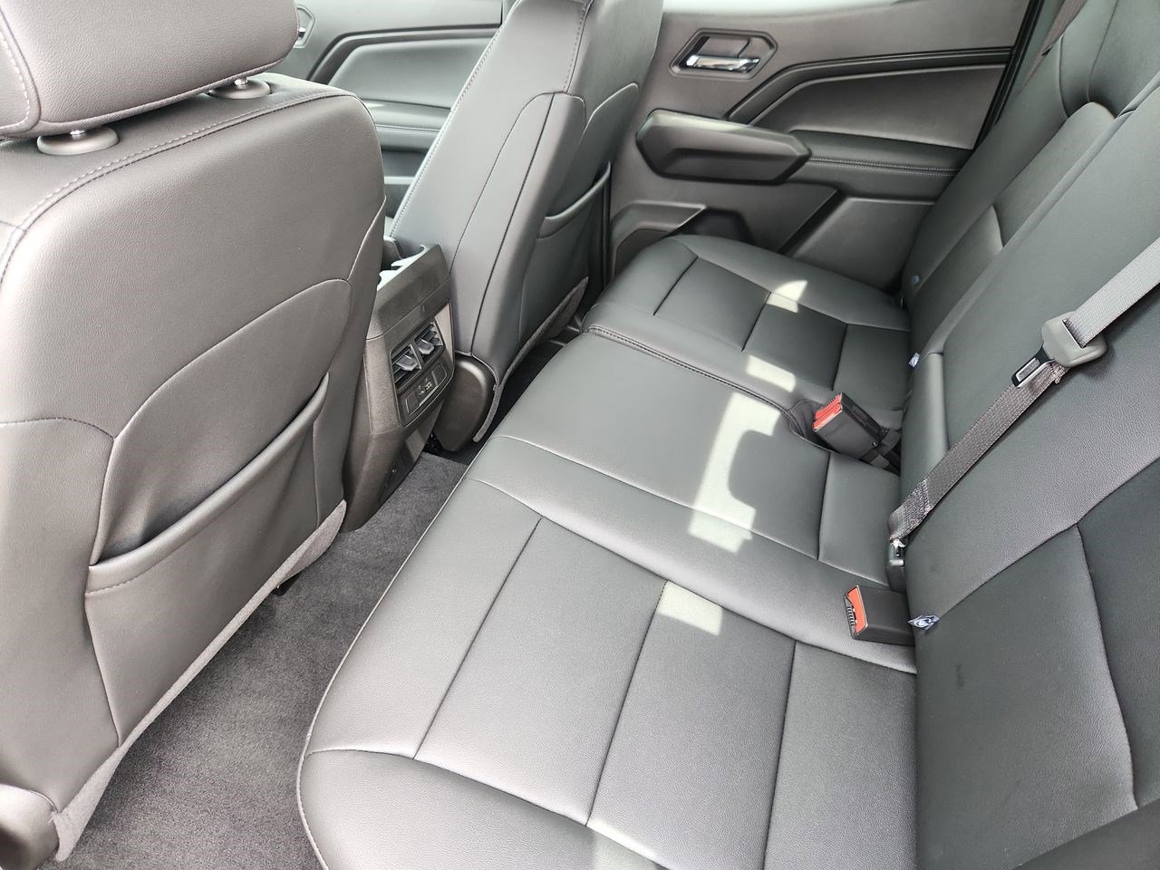 New 2025 Chevrolet Colorado LT w/ LT Convenience Package image 29