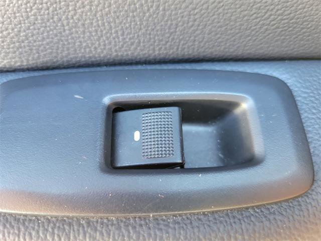 Certified 2022 Ford Ranger Lariat w/ Tremor Off-Road Package image 18