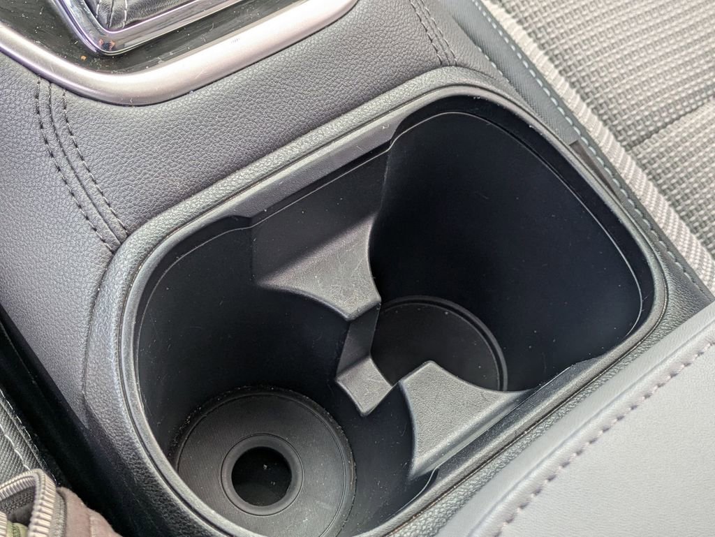 Used 2025 Subaru Outback Premium image 19