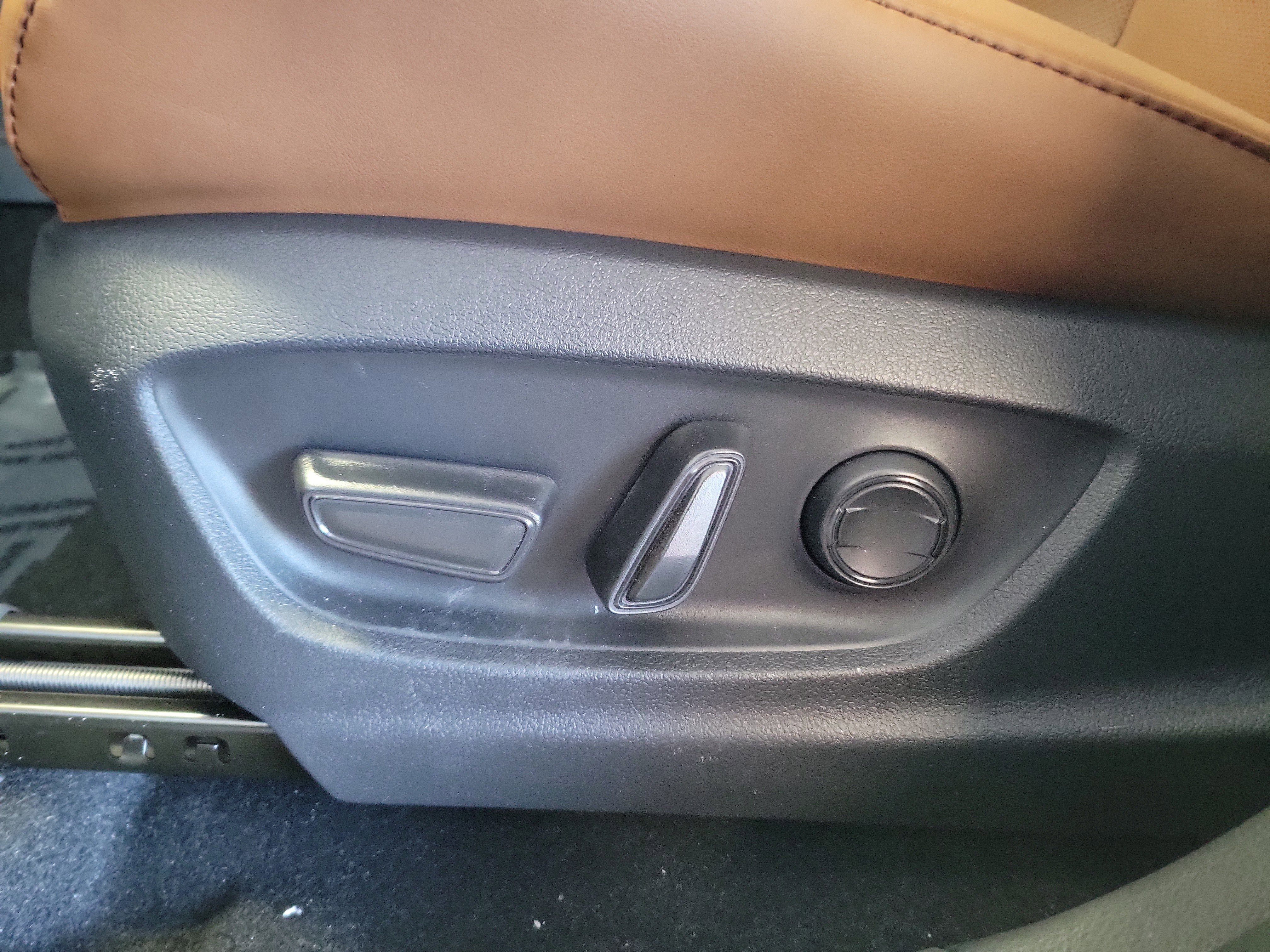 New 2026 Toyota Crown Signia XLE image 27