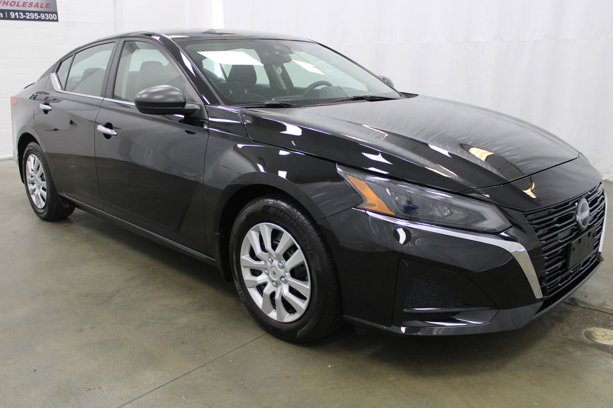 Used 2024 Nissan Altima 2.5 S image 4