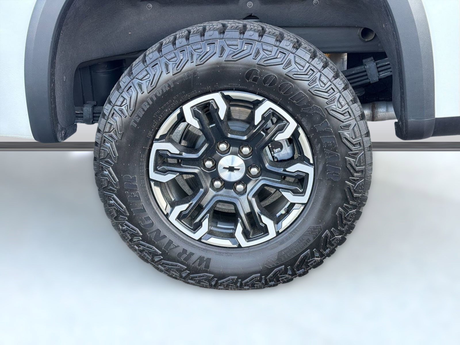 Used 2025 Chevrolet Silverado 1500 ZR2 w/ Technology Package image 12