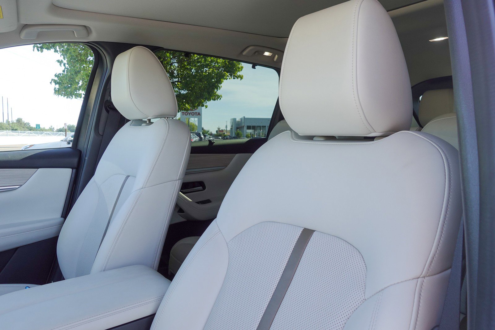 Certified 2024 MAZDA CX-90 Plug-In Hybrid w/ Premium Plus image 10