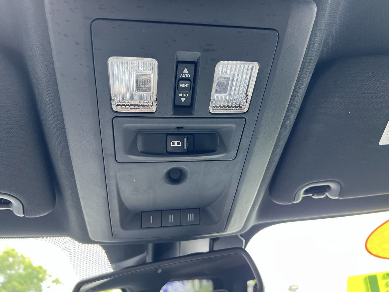 Used 2016 RAM 1500 Limited image 30