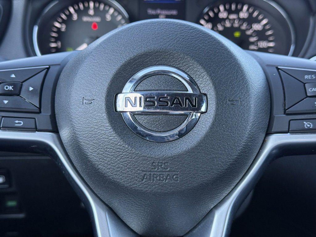 Used 2019 Nissan Rogue SV image 18