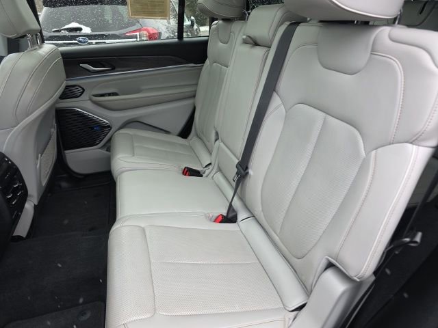 Used 2022 Jeep Grand Cherokee L Overland image 15