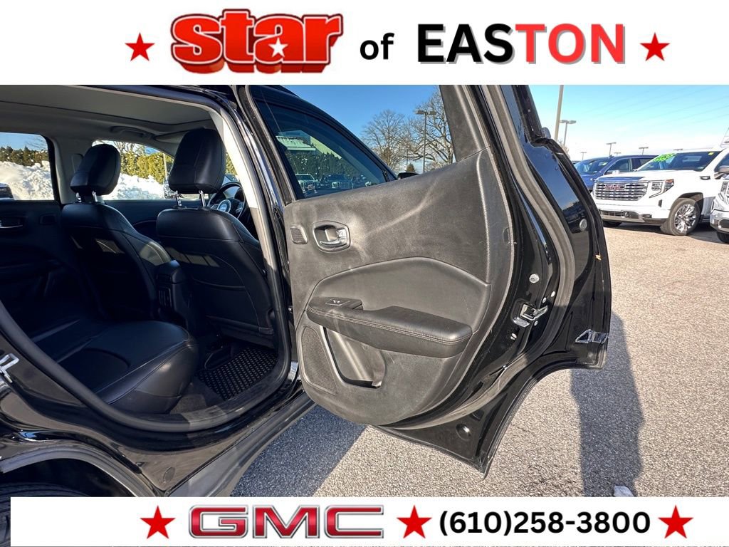 Used 2021 Jeep Compass Latitude w/ Sun and Sound Group image 16