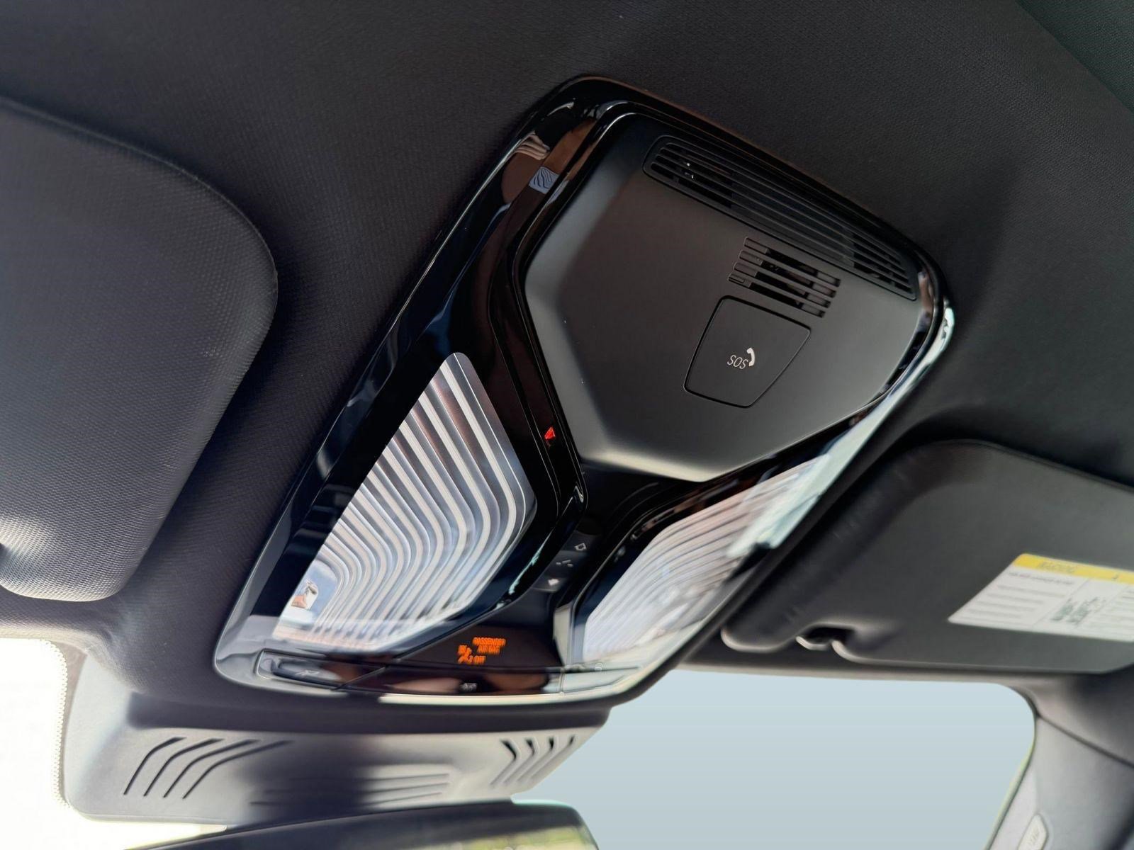 Certified 2023 BMW X3 xDrive30i w/ M Sport Package image 18