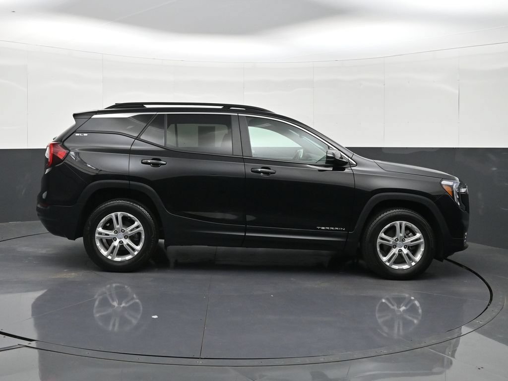 Certified 2023 GMC Terrain SLE w/ Driver Convenience Package AWD/4WD image 6