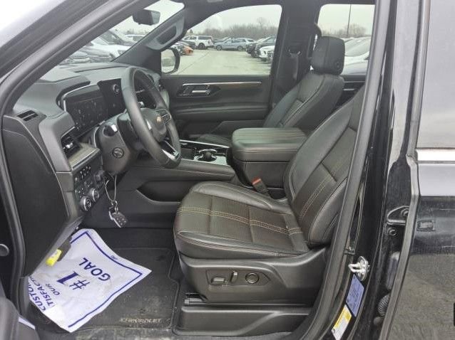 Used 2025 Chevrolet Tahoe High Country image 5