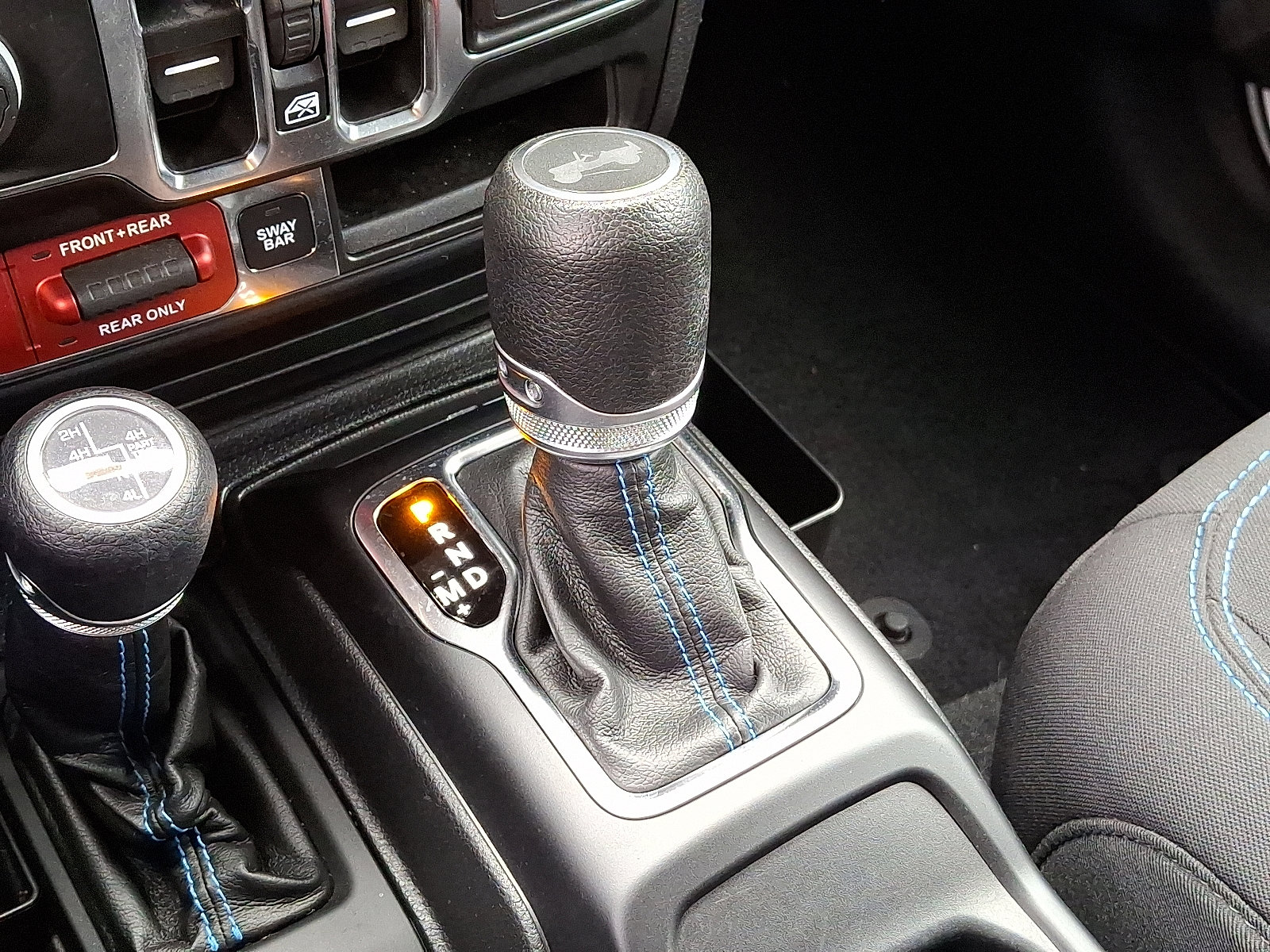 Used 2022 Jeep Wrangler Unlimited Rubicon 4xe w/ Steel Bumper Group image 14