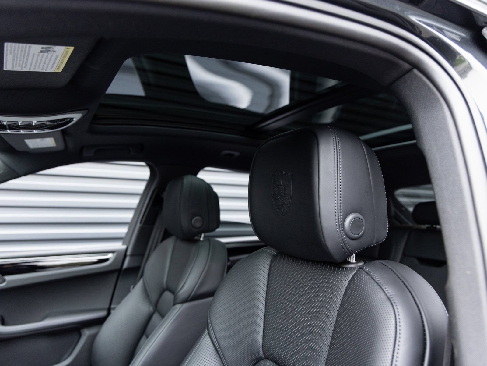 New 2026 Porsche Macan AWD/4WD image 25