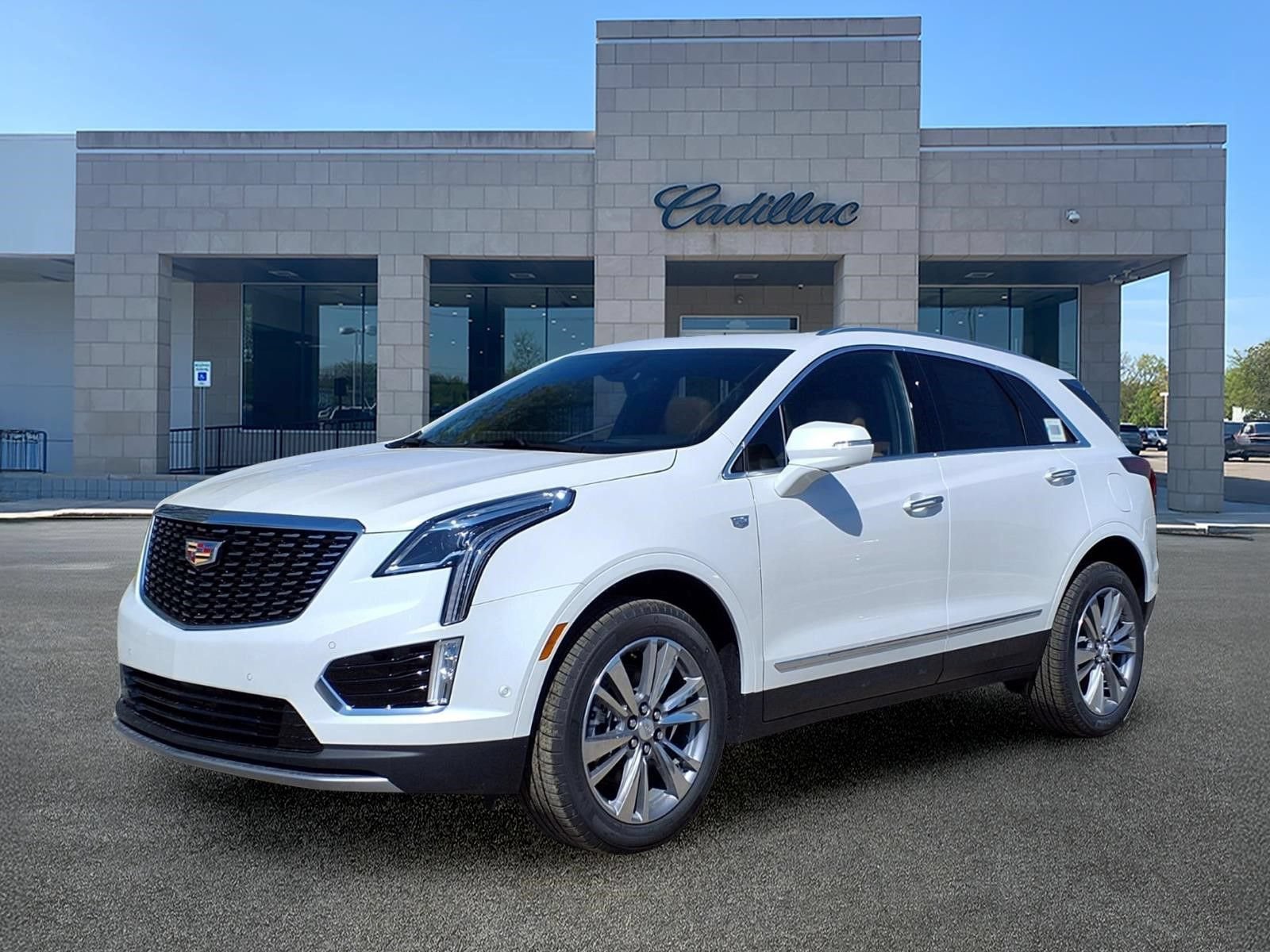 New 2026 Cadillac XT5 Premium Luxury w/ LPO, Floor Liner Package AWD/4WD image 1